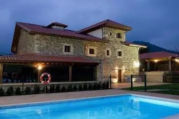 Akla Hotel Suites Valles Pasiegos - Llerana