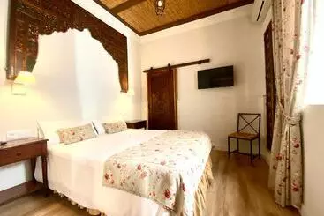 El Rincon De Las Descalzas - Carmona