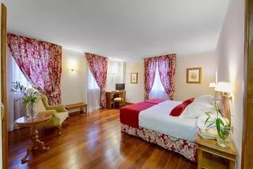 Azz Peñafiel Las Claras Hotel & Spa - Penyafiel