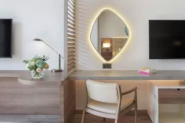 Ja The Resort   Ja Palm Tree Court, Dubai - Jebel Ali