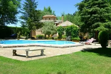Chalet Rural En La Mancha Con Jardin Y Piscina Privados - Argamasilla de Alba