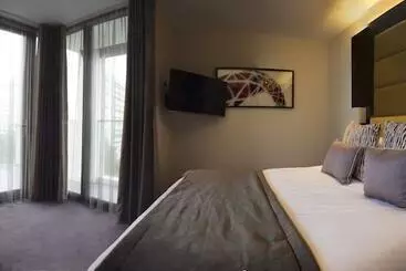 St George S Hotel   Wembley - Wembley