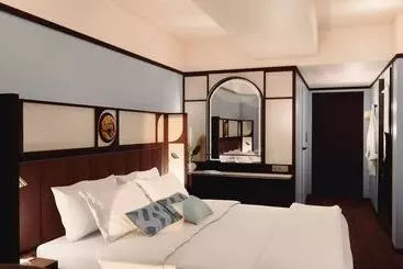 Mitsis Nu Piraeus Port - El Pireo