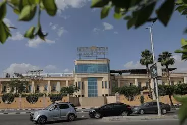 Ultra Loaloa Nile Maadi - Cairo