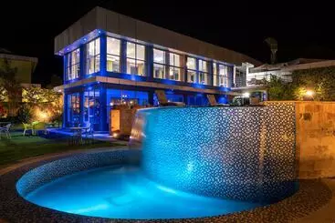 Fun Retreat Resort, Hotel And Ayurveda Spa - Arusha