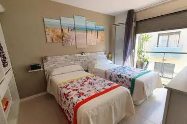 Airport Barcelona, Atico Terraza & Bbq, Puerto Cruceros 15 Minutos - Viladecans