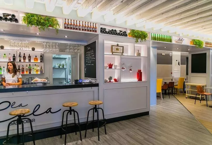 Fotos del hotel Palacio De Los Velada:  8