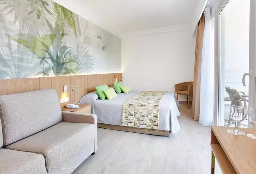 Universal  Castell Royal