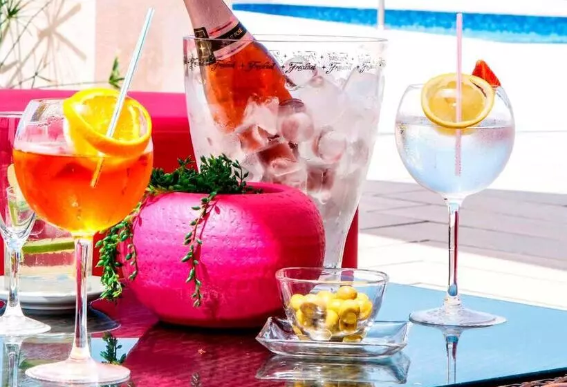 Fotos del hotel Universal  Castell Royal:  10