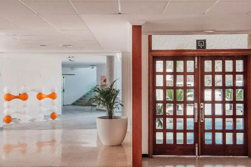 Fotos del hotel Abrat:  7