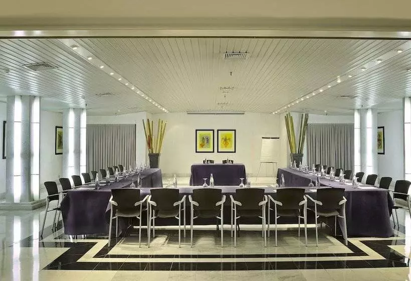 Fotos del hotel Gran Derby Suites:  6