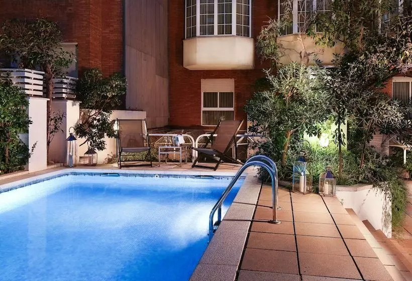 Fotos del hotel Gran Derby Suites:  2