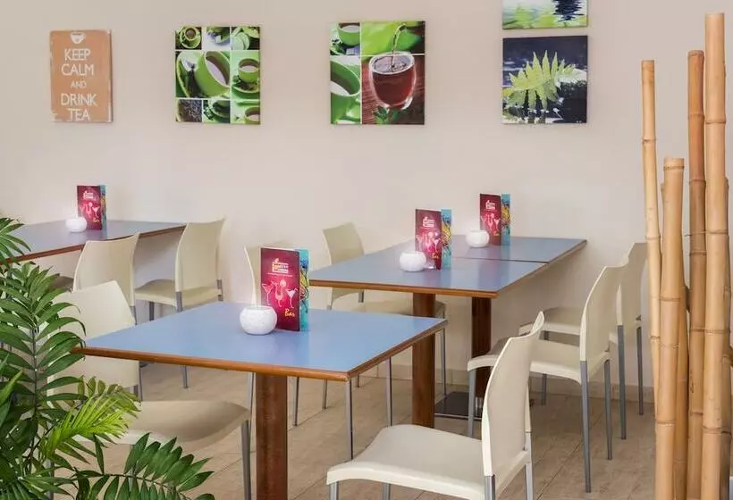 Fotos del hotel Sorrabona:  7