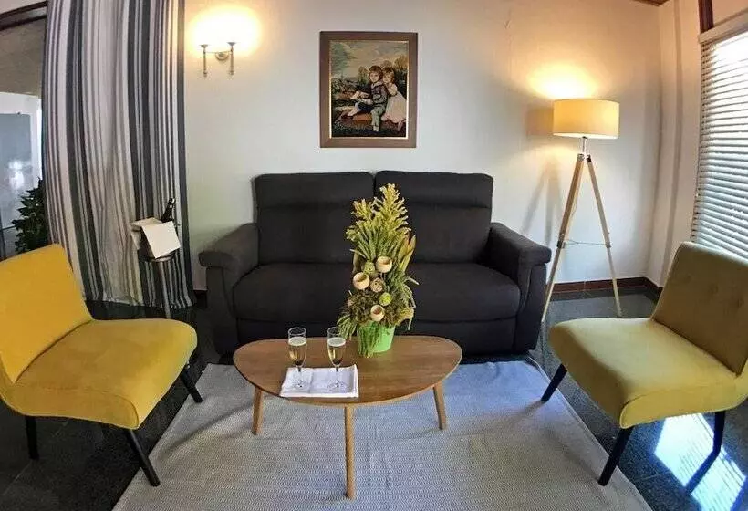 Fotos del hotel Port-bo:  12