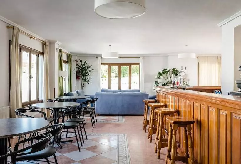 Fotos del hotel Surfances:  3