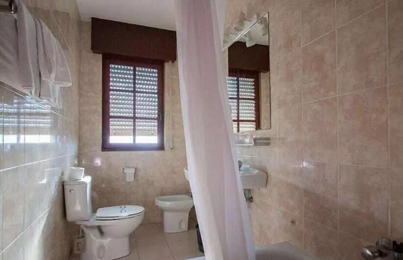 Fotos del hotel Surfances:  10