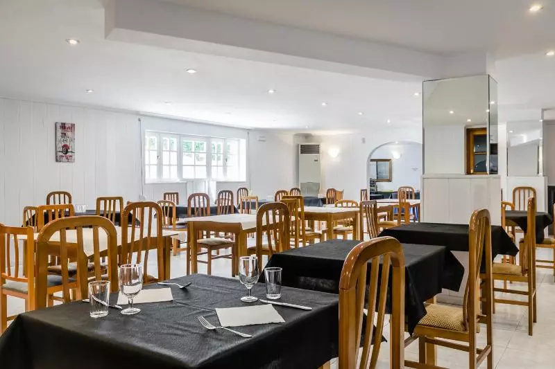 Fotos del hotel Surfances:  7