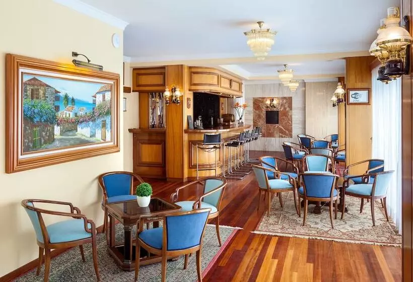 Fotos del hotel Don Manolito:  3