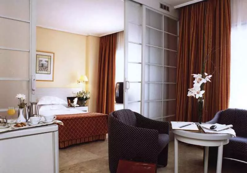 Fotos del hotel Ilunion Alcora Sevilla:  16