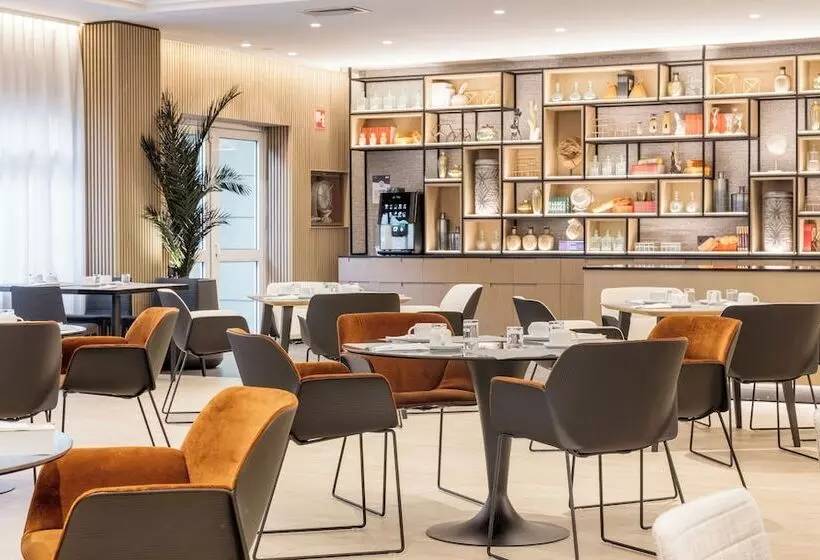 Fotos del hotel Ilunion Alcora Sevilla:  14