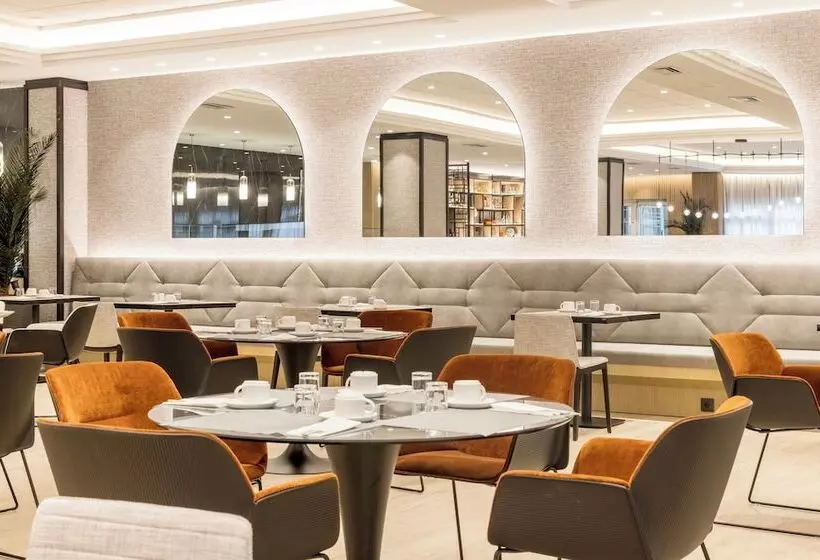 Fotos del hotel Ilunion Alcora Sevilla:  13