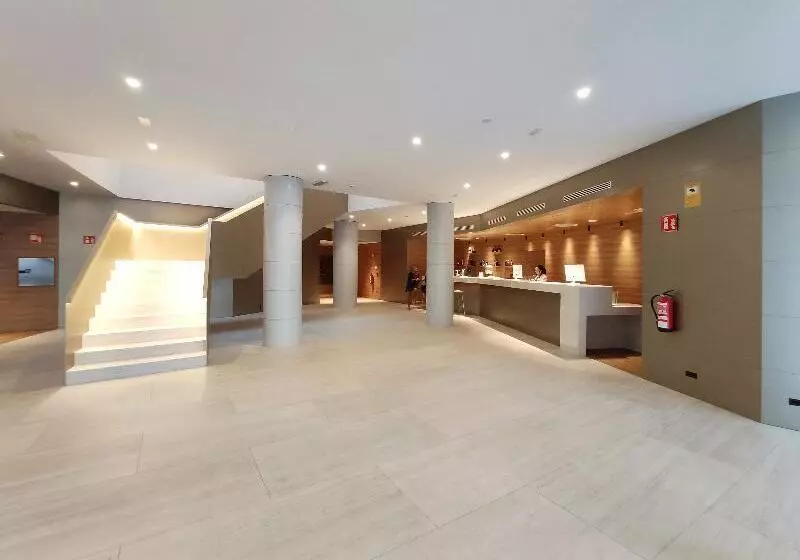 Fotos del hotel Macià Sevilla Kubb:  3