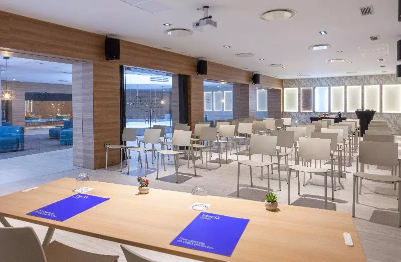 Fotos del hotel Macià Sevilla Kubb:  17