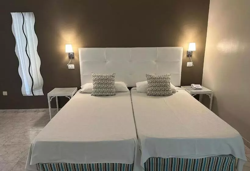 Fotos del hotel Rf San Borondon:  10