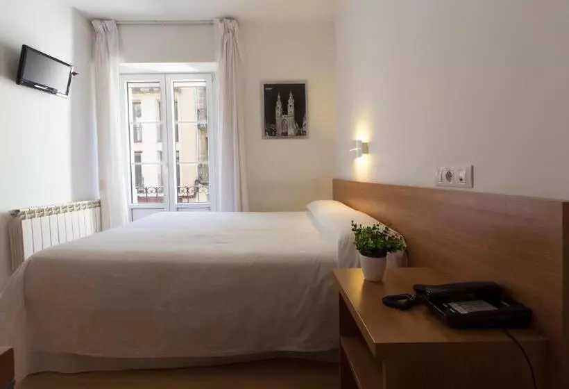 Fotos del hotel Hostal La Numantina:  15