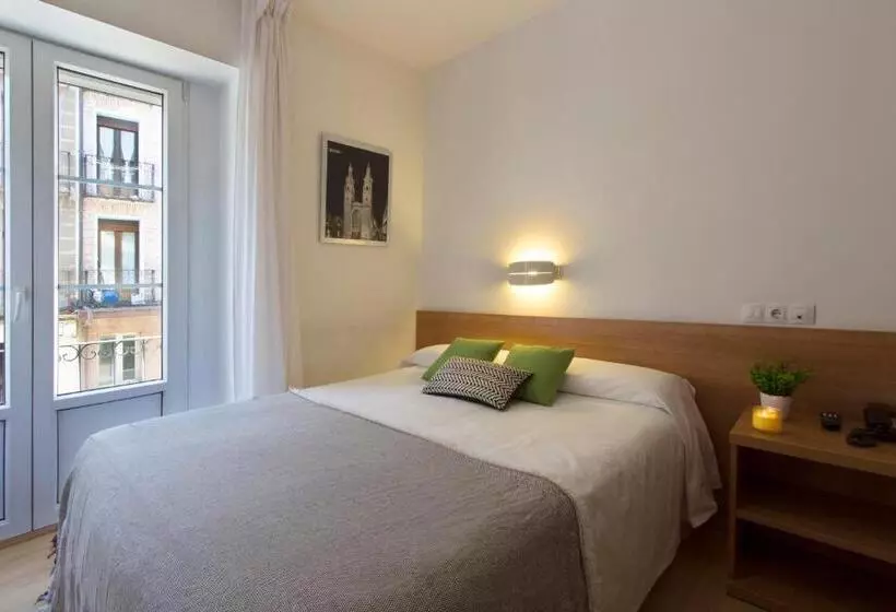 Fotos del hotel Hostal La Numantina:  9