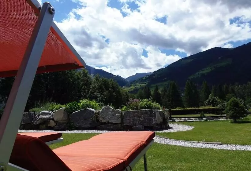 Fotos del hotel Germania Gastein Inklusive Eintritt In Die Alpentherme Und Bergbahnen Sommersaison 2022:  15