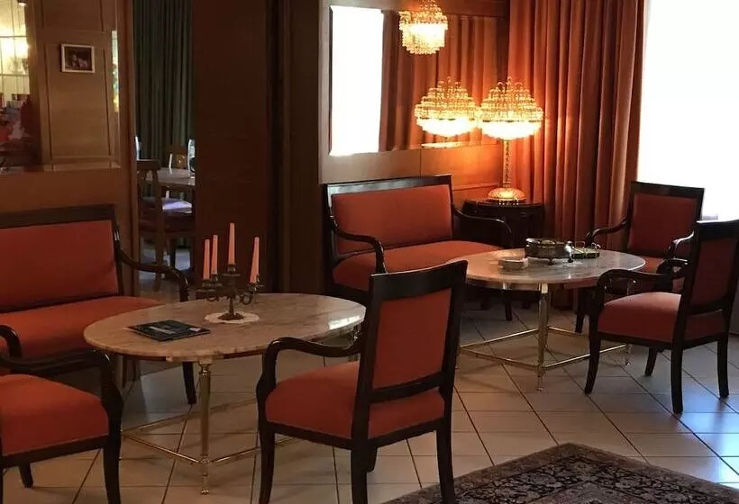 Fotos del hotel Vier Jahreszeiten Salzburg:  14