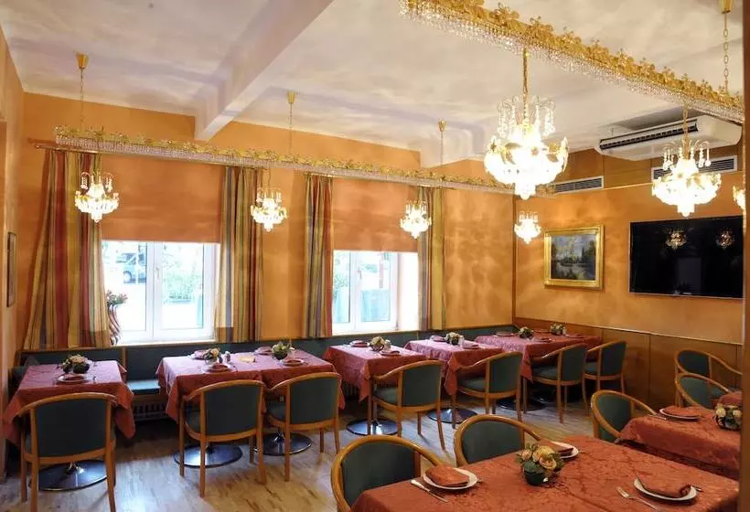 Fotos del hotel Vier Jahreszeiten Salzburg:  3