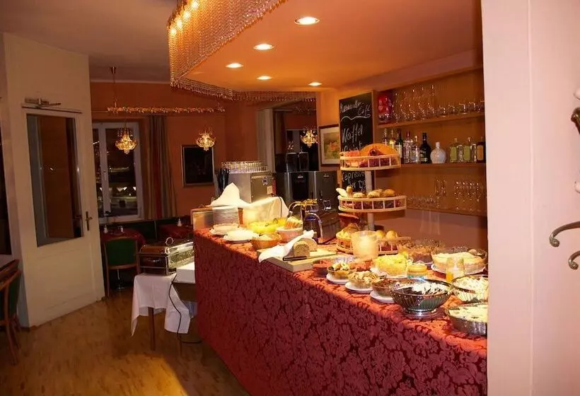 Fotos del hotel Vier Jahreszeiten Salzburg:  16