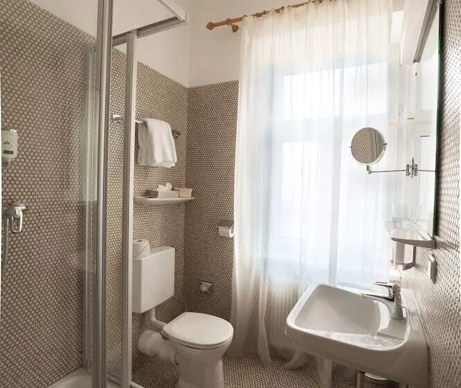 Fotos del hotel Vier Jahreszeiten Salzburg:  10