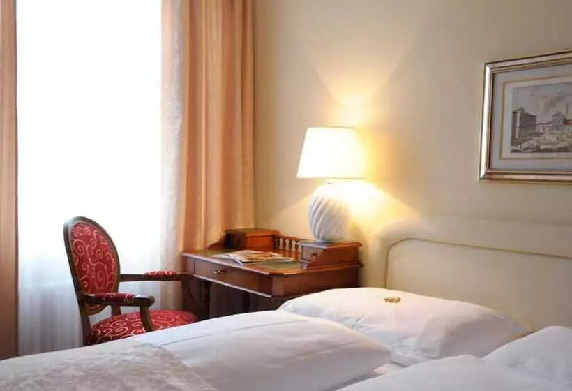 Fotos del hotel Vier Jahreszeiten Salzburg:  13