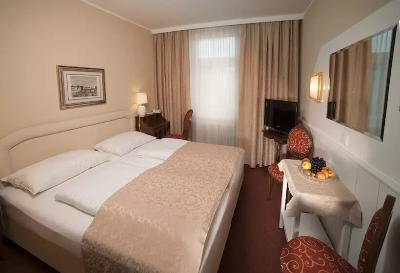 Fotos del hotel Vier Jahreszeiten Salzburg:  5