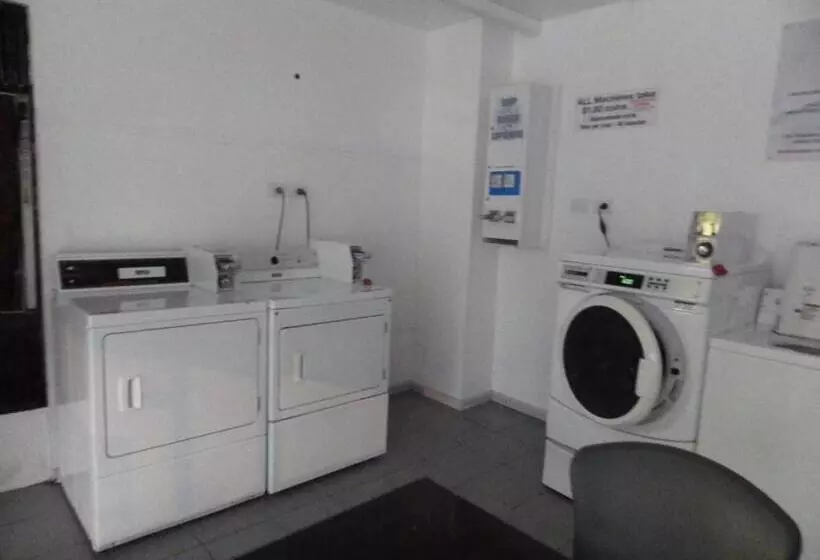 Fotos del hotel Darwin Poinciana Inn:  5