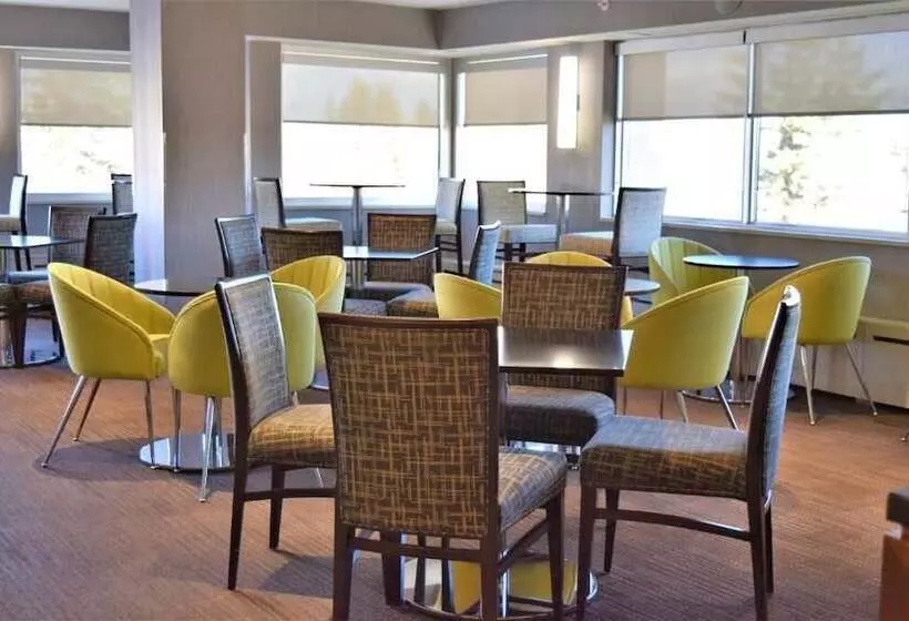 Fotos del hotel Delta Hotels By Marriott Calgary South:  3