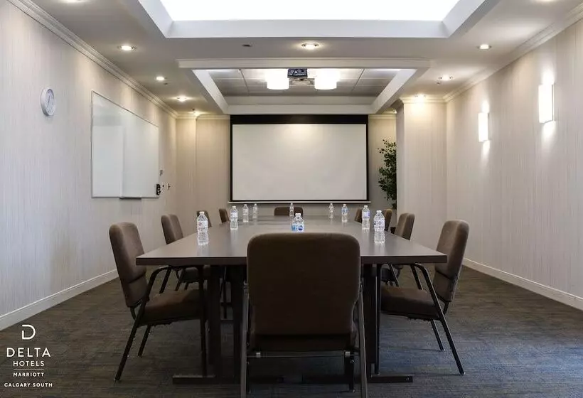 Fotos del hotel Delta Hotels By Marriott Calgary South:  13