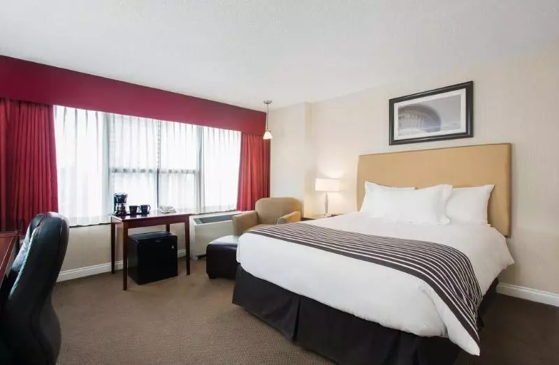 Fotos del hotel Sandman Signature Calgary Downtown:  2