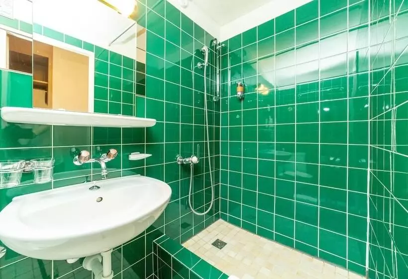 Fotos del hotel Budget  Alexander:  12