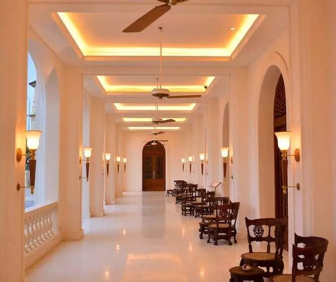 Fotos del hotel Galle Face:  3