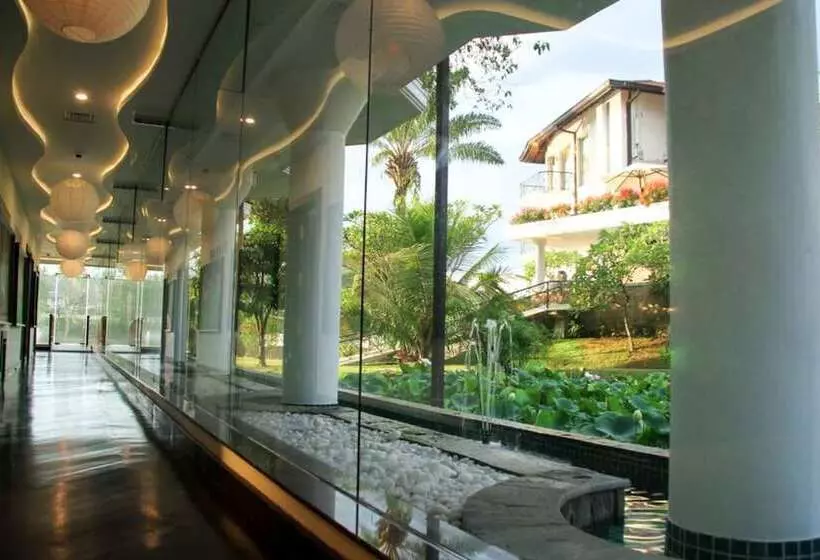 Fotos del hotel Mahaweli Reach:  25