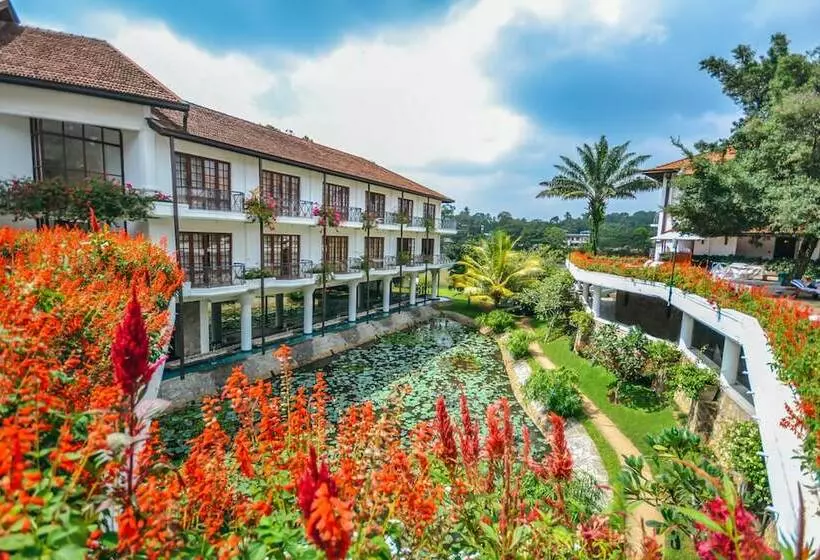 Fotos del hotel Mahaweli Reach:  8