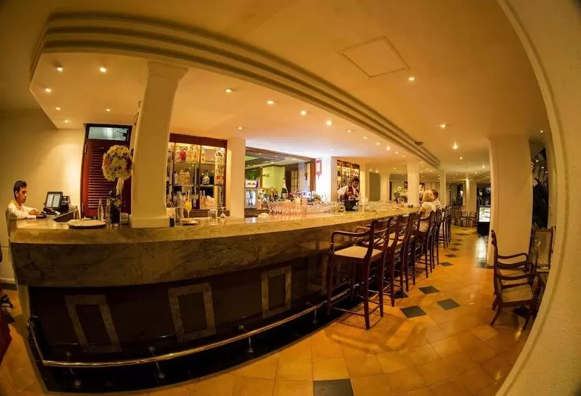 Fotos del hotel Mahaweli Reach:  5