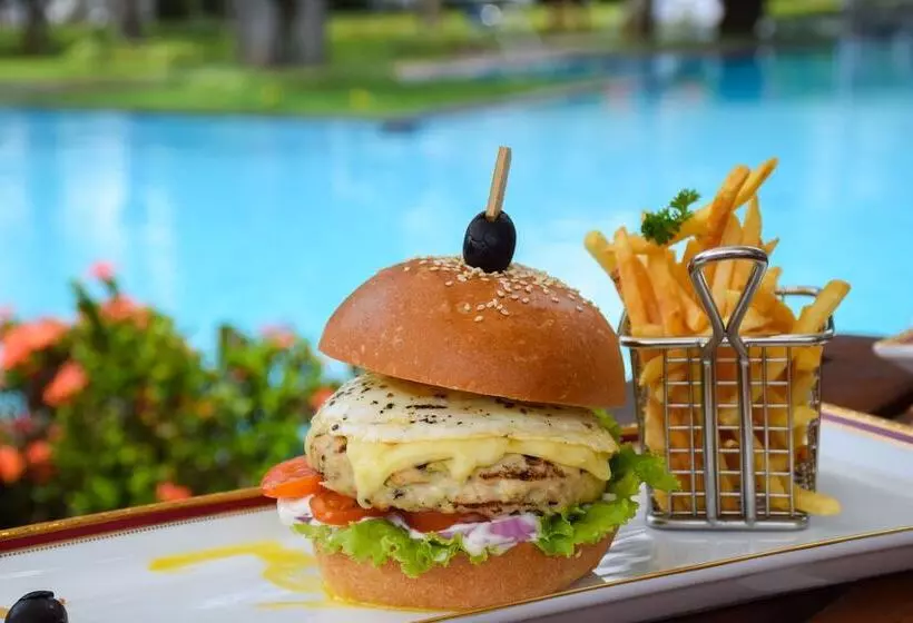 Fotos del hotel Mahaweli Reach:  15