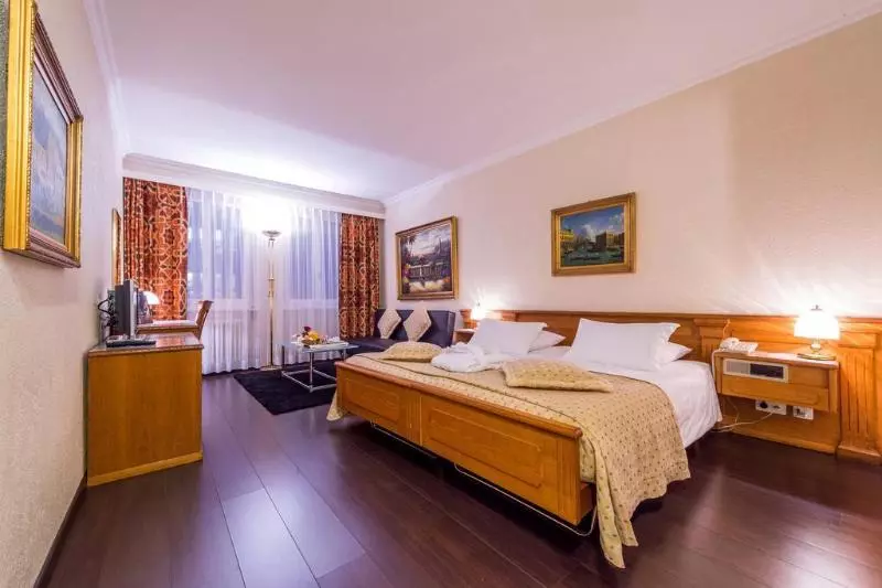 Fotos del hotel Century:  5