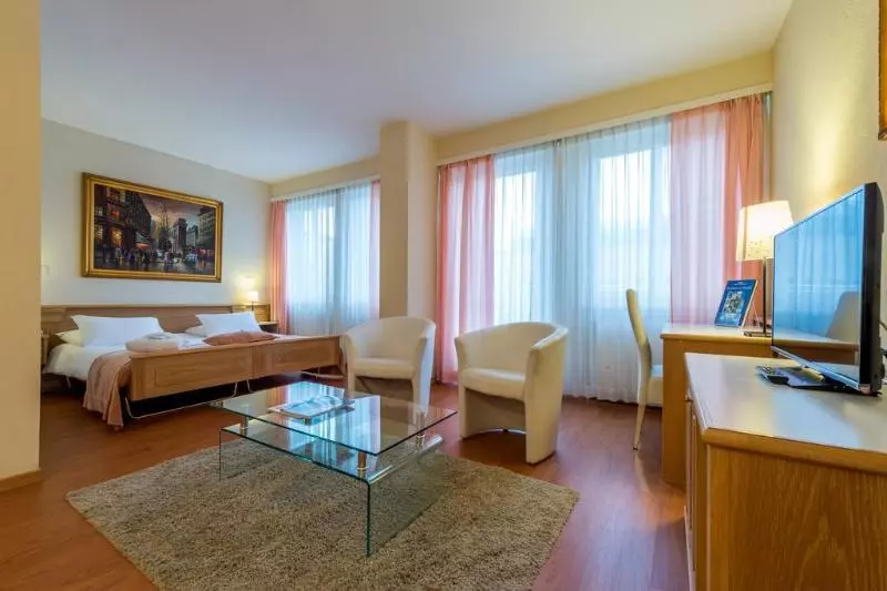 Fotos del hotel Century:  7