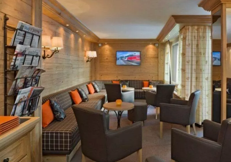 Fotos del hotel Holiday:  14